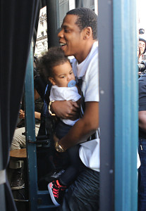 Beyonce & Jay Z Take Blue Ivy To Lunch